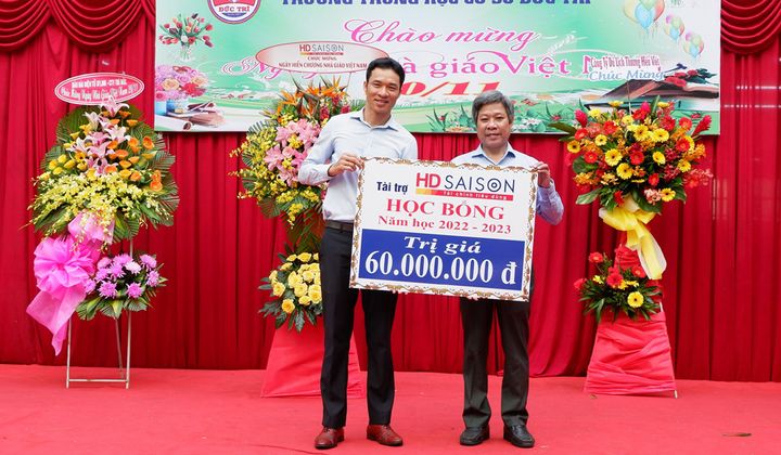 HD SAISON tài trợ học bổng khích lệ tinh thần học tập cho học sinh trường Đức Trí