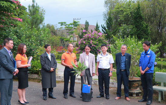 KienlongBank Lâm Đồng “gieo mầm” tình yêu từ Trường Sa về đất liền