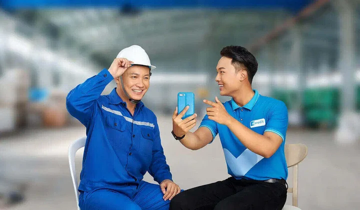 Mcredit đồng hành san sẻ cùng người lao động có hoàn cảnh khó khăn