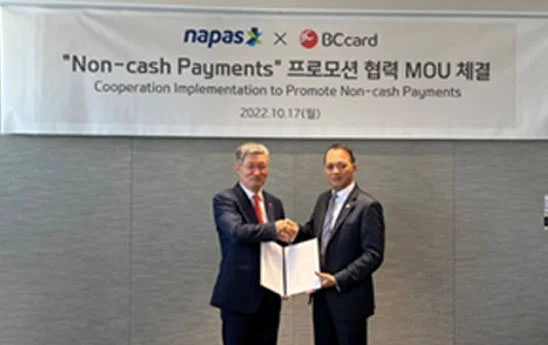 NAPAS và BC Card hợp tác thúc đẩy hoạt động thanh toán không dùng tiền mặt