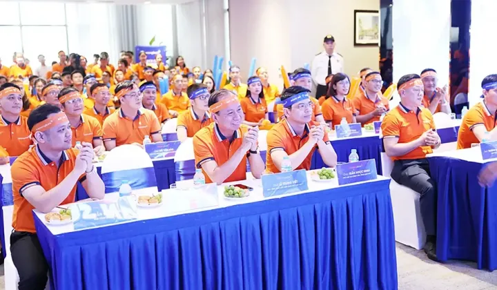 Ngân hàng KienlongBank khát vọng phát triển và "Bùng nổ chiến thần số" trong chương trình Kickoff