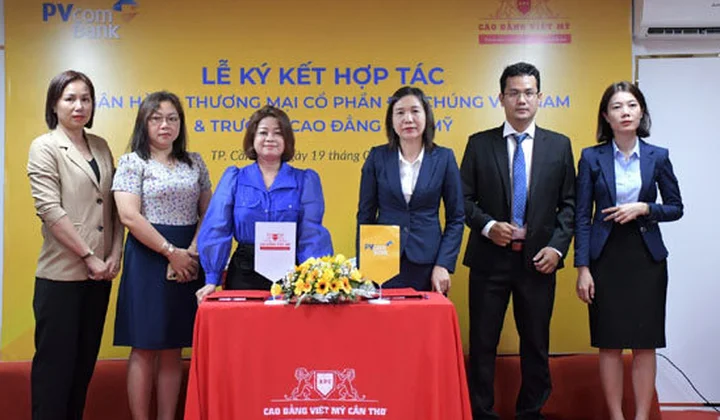 PVcomBank ký thỏa thuận hợp tác với trường Cao đẳng Việt Mỹ