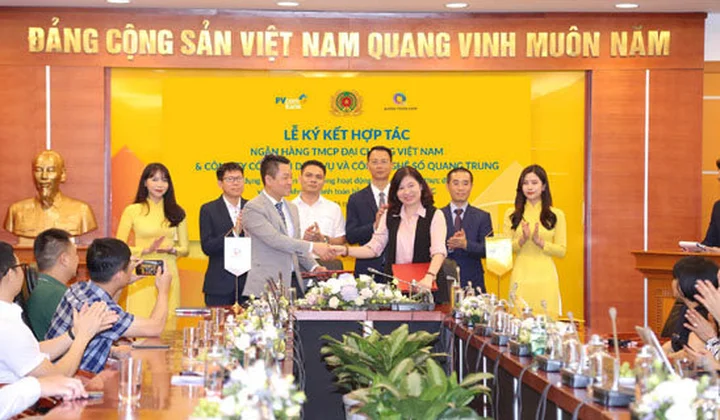 PVcomBank và QTS hợp tác trong ứng dụng cơ sở dữ liệu quốc gia về dân cư, hướng tới chuyển đổi số toàn diện