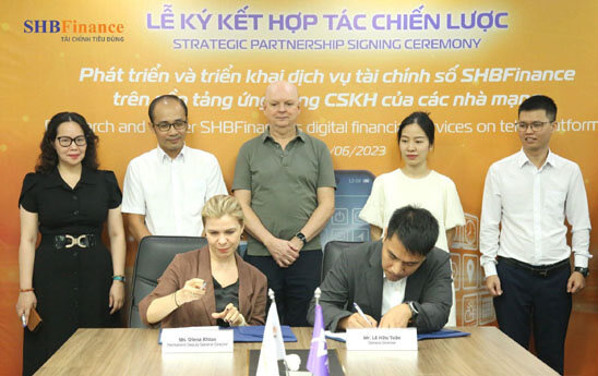SHBFinance triển khai dịch vụ tài chính số trên ứng dụng CSKH của các nhà mạng
