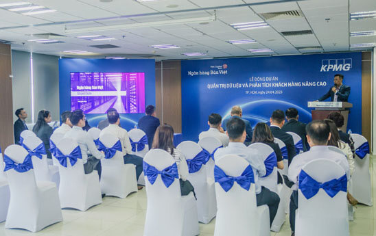 Viet Capital Bank và KPMG Việt Nam tổ chức lễ đóng dự án quản trị dữ liệu & phân tích khách hàng nâng cao