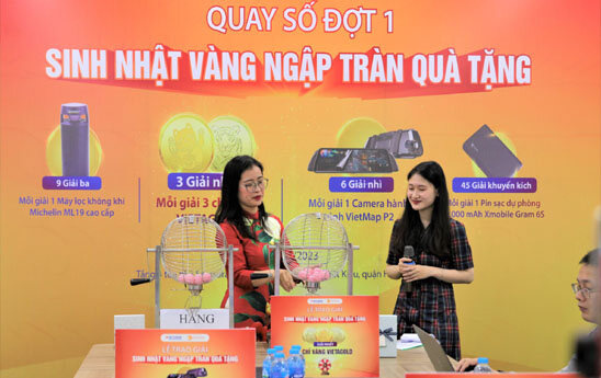 VietABank công bố danh sách khách hàng trúng thưởng đợt 1 chương trình "Sinh nhật vàng ngập tràn quà tặng"