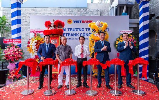 Vietbank Cộng Hòa khai trương trụ sở mới