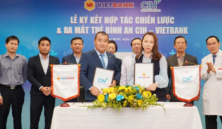 Vietbank hợp tác chiến lược với CIH và ra mắt thẻ đồng thương hiệu