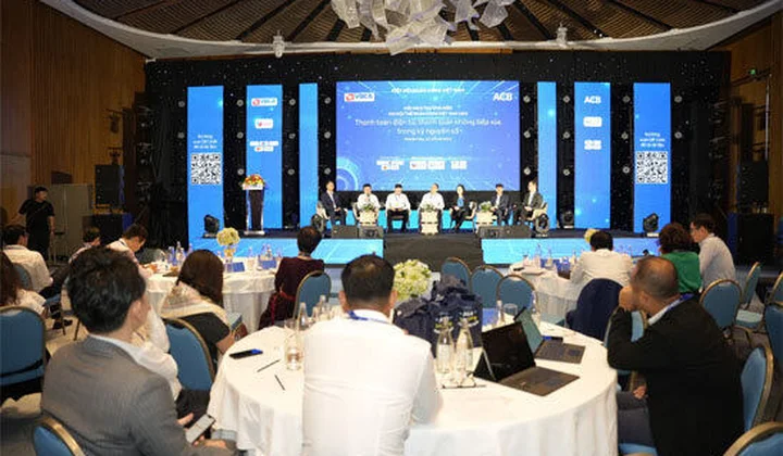 Báo cáo tổng kết thị trường thẻ Việt Nam năm 2021 và 6 tháng đầu năm 2022