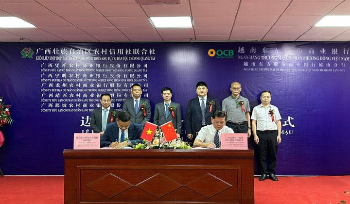 Ngân hàng OCB ký hợp tác thanh toán biên mậu với đối tác Trung Quốc