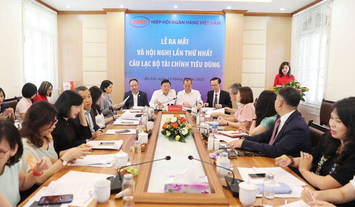 Hội nghị lần thứ nhất Câu lạc bộ Tài chính tiêu dùng