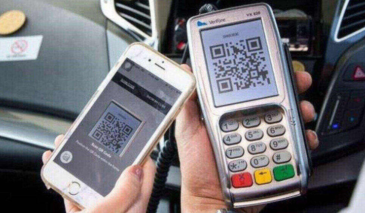 Mobile phone, QR code payments soar in popularity