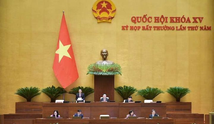 Quốc hội thảo luận dự thảo Luật Các tổ chức tín dụng (sửa đổi)