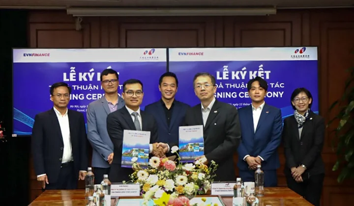 EVNFinance và VTeam ký kết thỏa thuận hợp tác