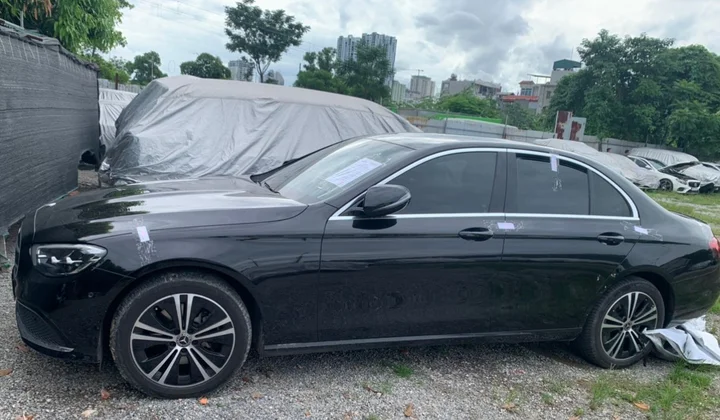 LPBank Đà Nẵng bán đấu giá xe ô tô Mercedes-Benz 5 chỗ, đăng ký 2017