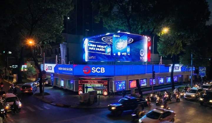 SCB mời thầu tháo dỡ pano quảng cáo
