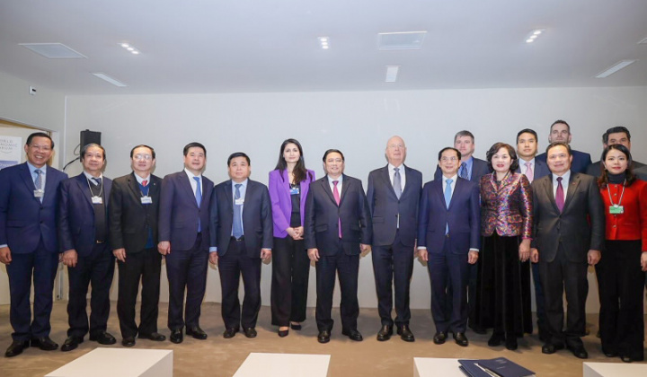 Thống đốc Nguyễn Thị Hồng tháp tùng Thủ tướng Phạm Minh Chính tham dự WEF 2024