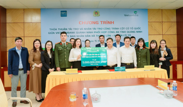 Vietcombank tài trợ xây dựng công trình cột cờ Tổ quốc tại xã đảo Thanh Lân, huyện Cô Tô