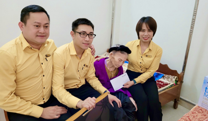Bac A Bank thăm hỏi, tặng quà Mẹ Việt Nam Anh hùng nhân dịp Tết