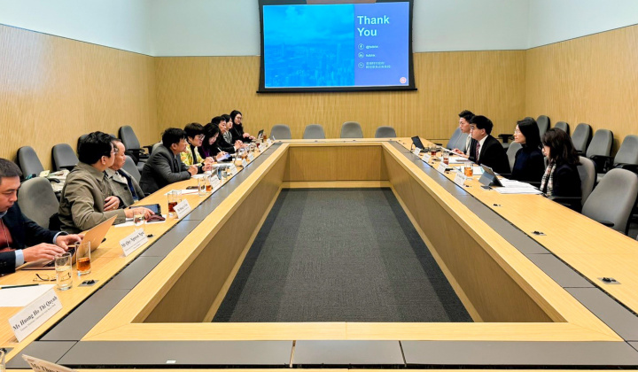 Bộ Dịch vụ Tài chính và Ngân khố Hồng Kông (Trung Quốc) tiếp đoàn công tác Hiệp hội Ngân hàng Việt Nam