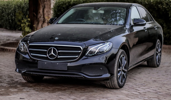 SeABank bán đấu giá xe Mercedes-Benz E 180, giá hơn 1 tỷ đồng