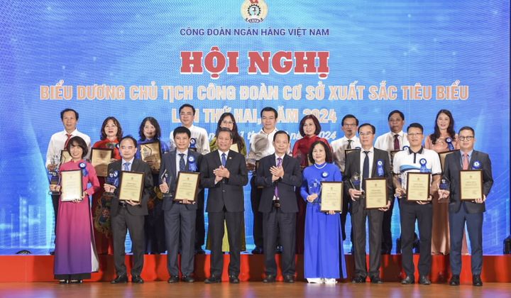 Công đoàn Ngân hàng Việt Nam biểu dương Chủ tịch Công đoàn cơ sở xuất sắc, tiêu biểu