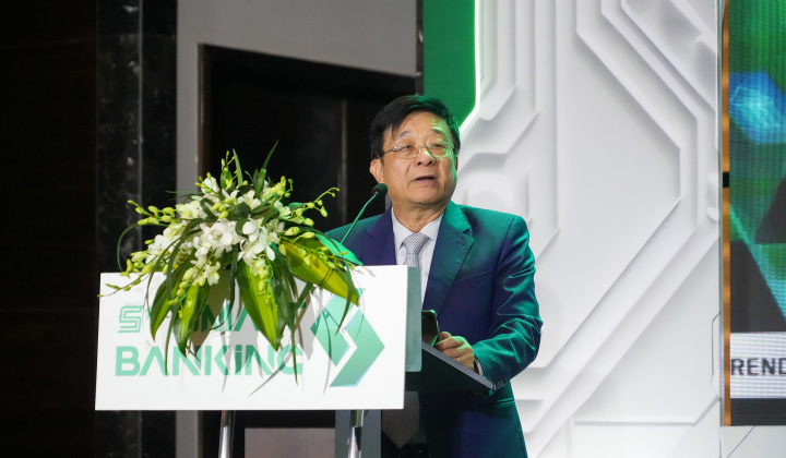 Banking industry needs to embrace technology trends and build sustainable development strategies