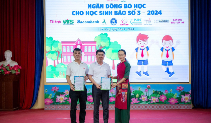 Cán bộ, nhân viên Sacombank góp hơn 12,7 tỷ đồng giúp đồng bào vượt thiên tai