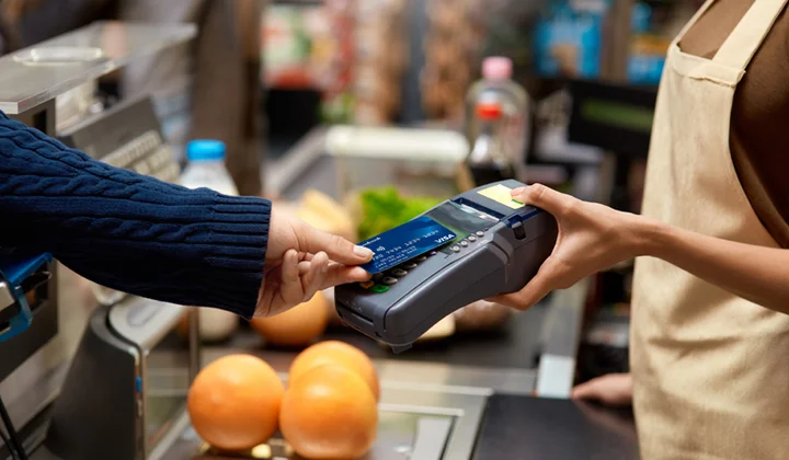 Chủ thẻ Sacombank được ưu đãi lớn khi mua sắm