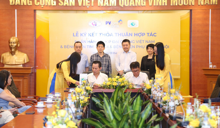 PVcomBank hợp tác với Bệnh viện Tim Hà Nội và Bệnh viện Phụ sản Hà Nội