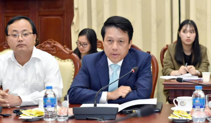 Phó Thống đốc Phạm Tiến Dũng làm việc với Đoàn Cán bộ của Quỹ Tiền tệ Quốc tế