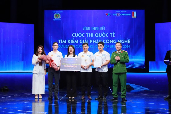 Ngân hàng NCB giành giải khuyến khích tại cuộc thi Data for Life 2024