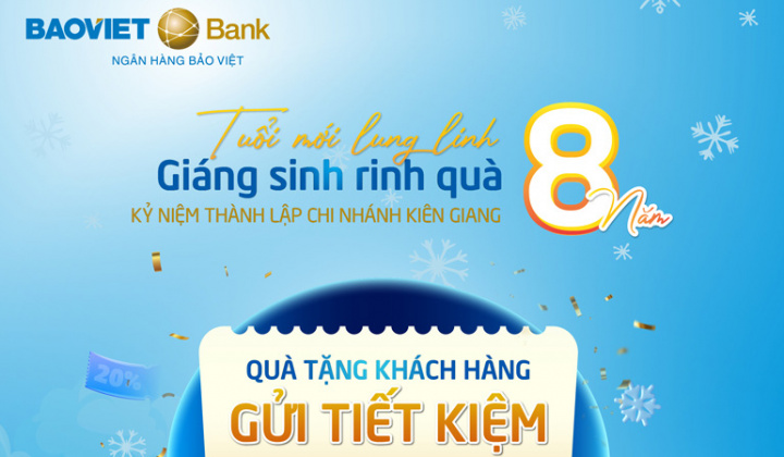 BAOVIET Bank Kiên Giang tặng quà khách gửi tiết kiệm dịp kỷ niệm 8 năm