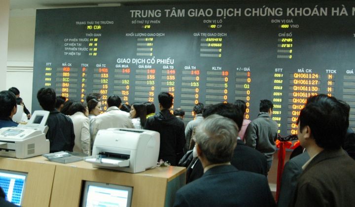 VNBA seeks members' opinions on draft Decree amending and supplementing Decree 155