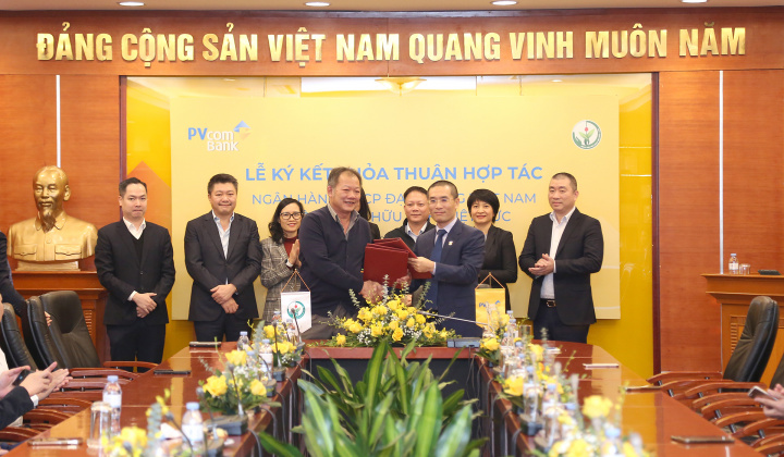 PVcomBank và Bệnh viện Hữu nghị Việt Đức ký kết hợp tác toàn diện