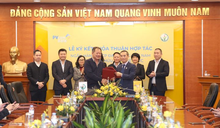 PVcomBank và Bệnh viện Hữu nghị Việt Đức ký kết hợp tác toàn diện