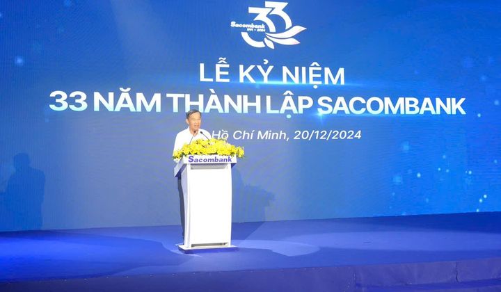 Sacombank 33 năm vững bước đồng hành cùng người dân và doanh nghiệp
