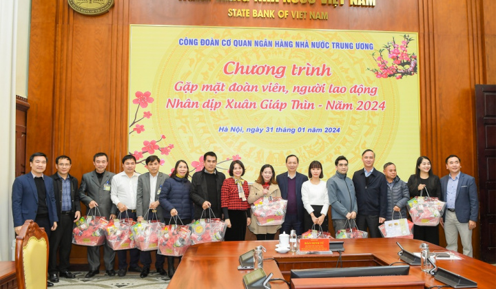 Công đoàn Cơ quan NHNN Trung ương gặp mặt, thăm hỏi đoàn viên mắc bệnh hiểm nghèo