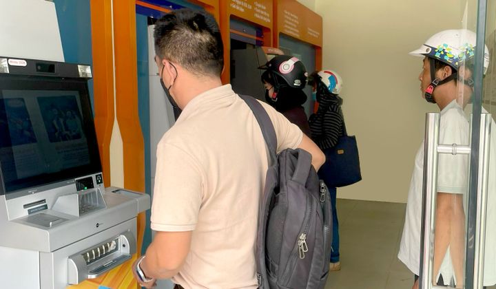 DongA Bank lắp đặt 450 máy ATM mới