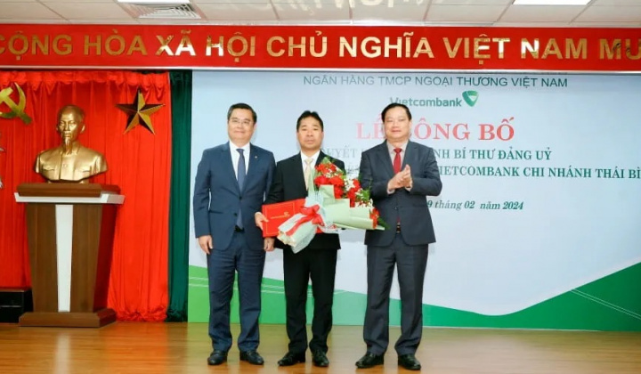 Vietcombank bổ nhiệm Giám đốc chi nhánh Thái Bình và Phó Chánh Văn phòng trụ sở chính
