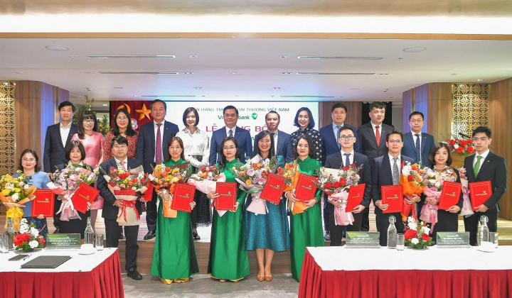 Vietcombank điều động, bổ nhiệm nhân sự lãnh đạo tại Trụ sở chính và chi nhánh Hưng Yên