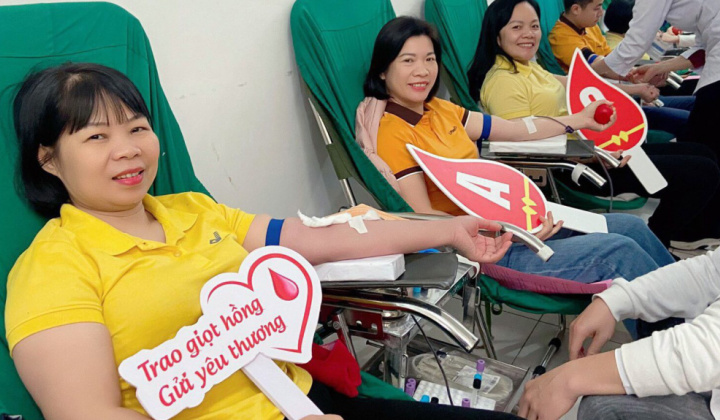 LPBank hiến gần 600 đơn vị máu trong chương trình “Trao giọt hồng - Gửi yêu thương”