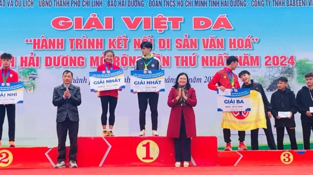 Vietcombank Chí Linh tham gia giải chạy việt dã tỉnh Hải Dương