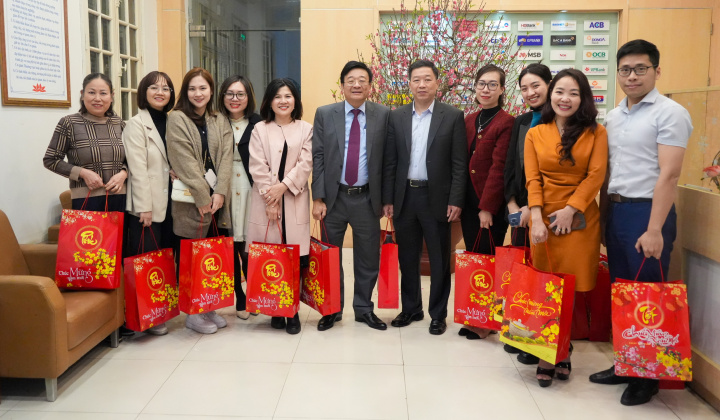 Công đoàn Hiệp hội Ngân hàng Việt Nam tổ chức “Tết sum vầy - Xuân chia sẻ”