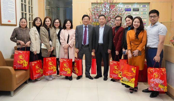Công đoàn Hiệp hội Ngân hàng Việt Nam tổ chức “Tết sum vầy - Xuân chia sẻ”
