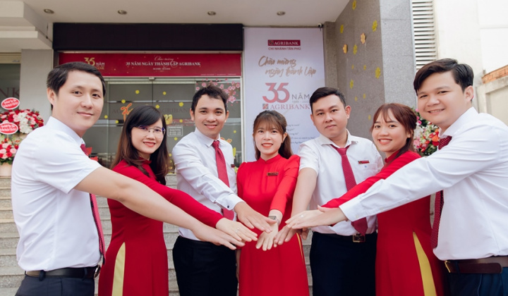 Công đoàn Agribank phát động thi đua hoàn thành xuất sắc nhiệm vụ năm 2024