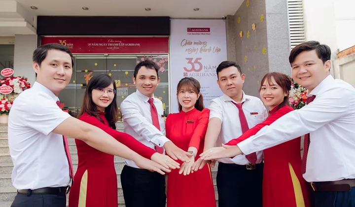 Công đoàn Agribank phát động thi đua hoàn thành xuất sắc nhiệm vụ năm 2024