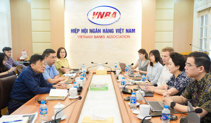 Thị trường và xu hướng rủi ro, gian lận thanh toán thẻ