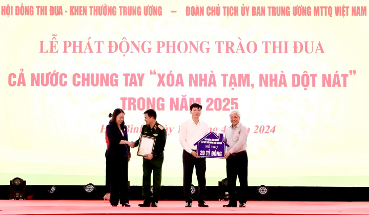 Agribank góp 20 tỷ đồng chung tay “xóa nhà tạm, nhà dột nát”