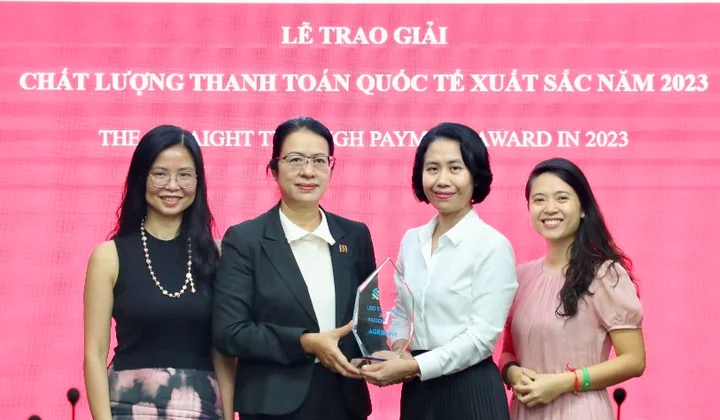 Agribank honored to receive the STP award 2023 from Standard Chartered